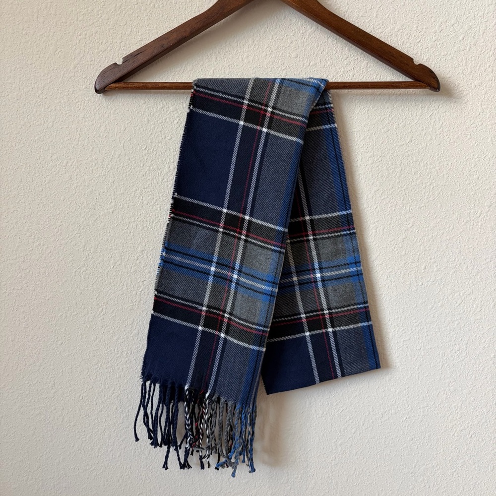 Macy's Soft Cashmere-like Winter Fall Navy, Gray Blue Plaid Men's Fringe Scarf